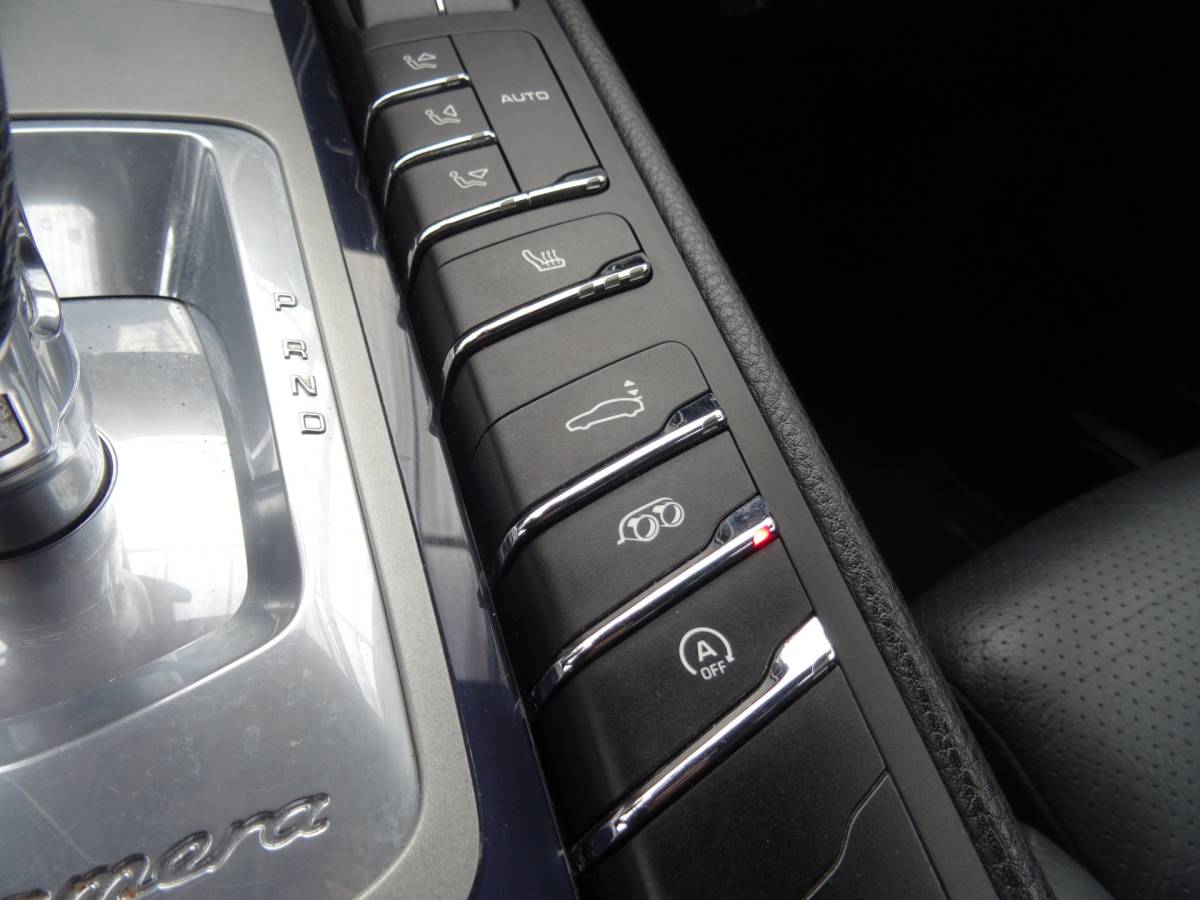 Porsche Panamera Porsche Panamera 4.8 4S * SPORTCHRONO * CARPLAY * YOUNGTIMER !!