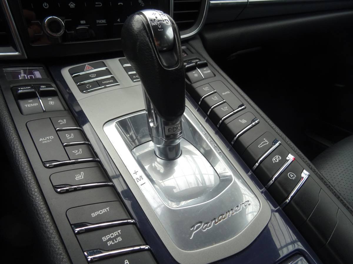Porsche Panamera Porsche Panamera 4.8 4S * SPORTCHRONO * CARPLAY * YOUNGTIMER !!