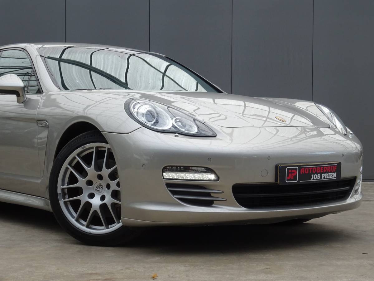 Porsche Panamera Porsche Panamera 4.8 4S * SPORTCHRONO * CARPLAY * YOUNGTIMER !!