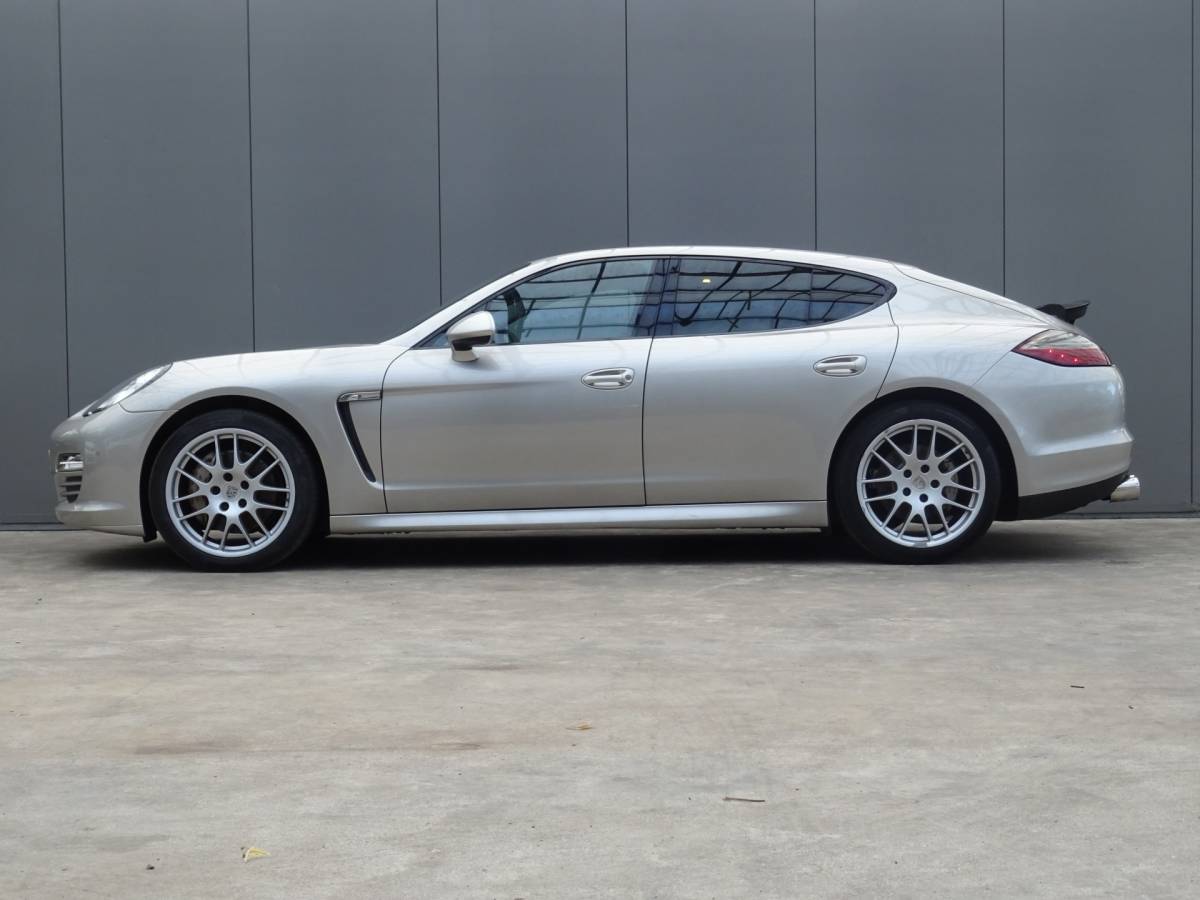 Porsche Panamera Porsche Panamera 4.8 4S * SPORTCHRONO * CARPLAY * YOUNGTIMER !!