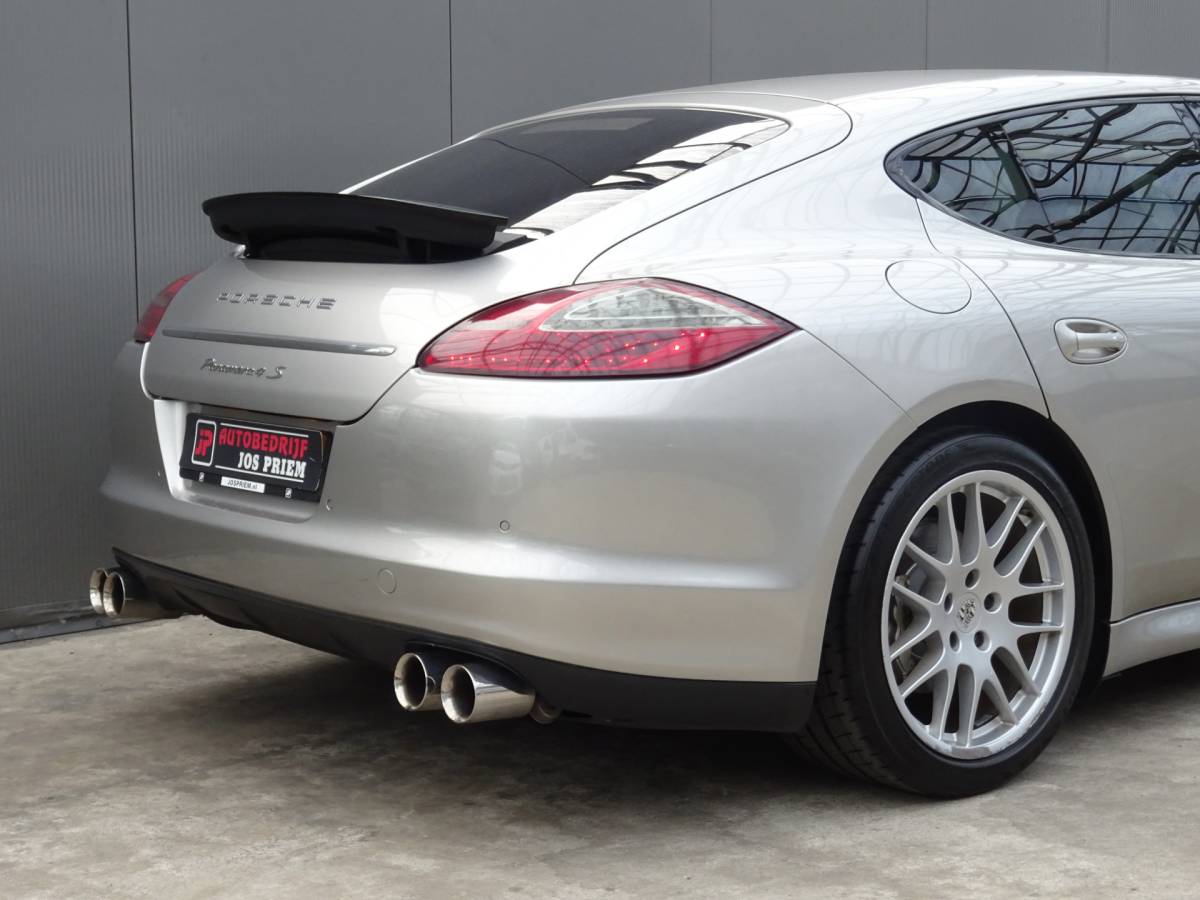 Porsche Panamera Porsche Panamera 4.8 4S * SPORTCHRONO * CARPLAY * YOUNGTIMER !!