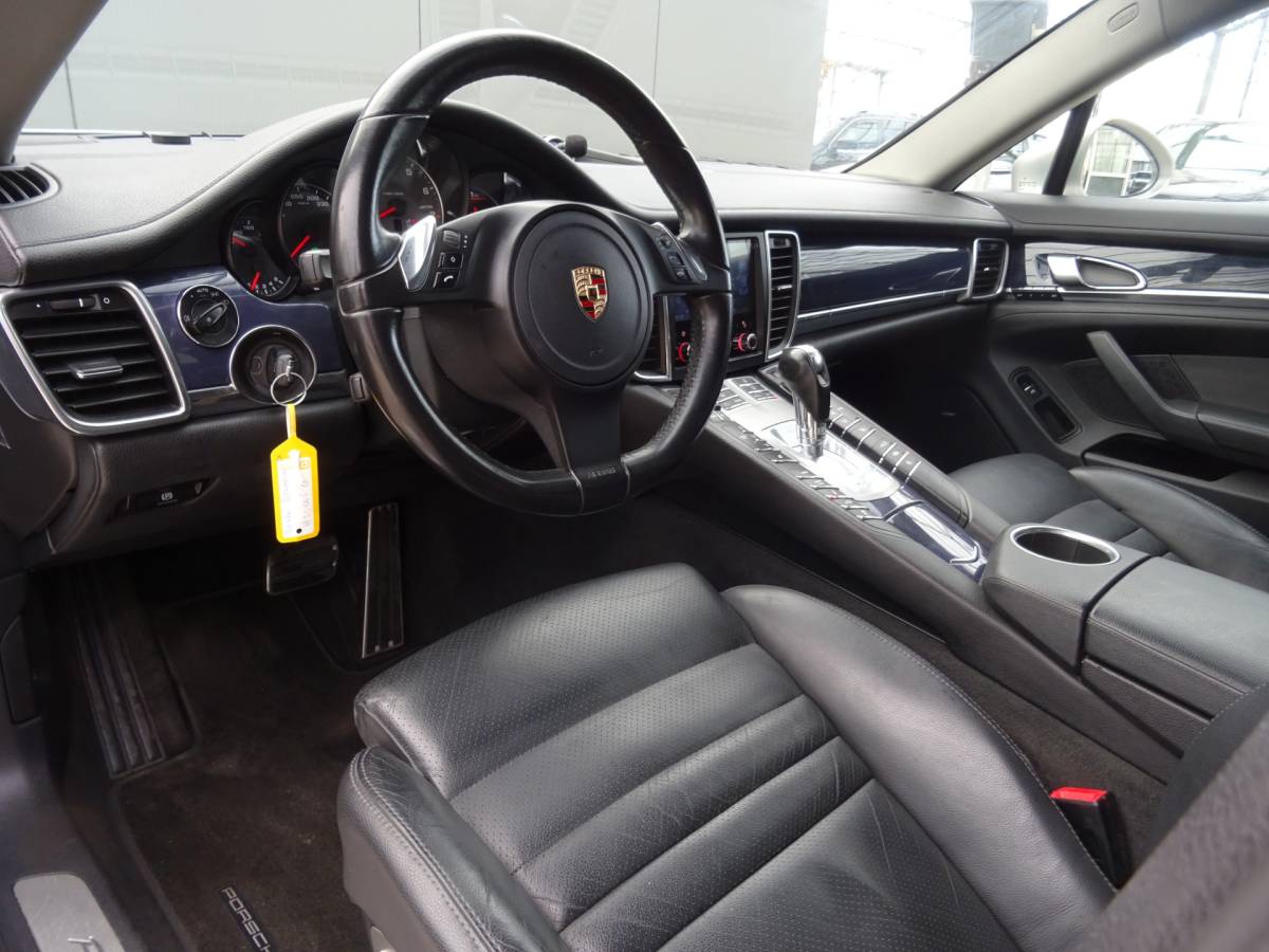 Porsche Panamera Porsche Panamera 4.8 4S * SPORTCHRONO * CARPLAY * YOUNGTIMER !!