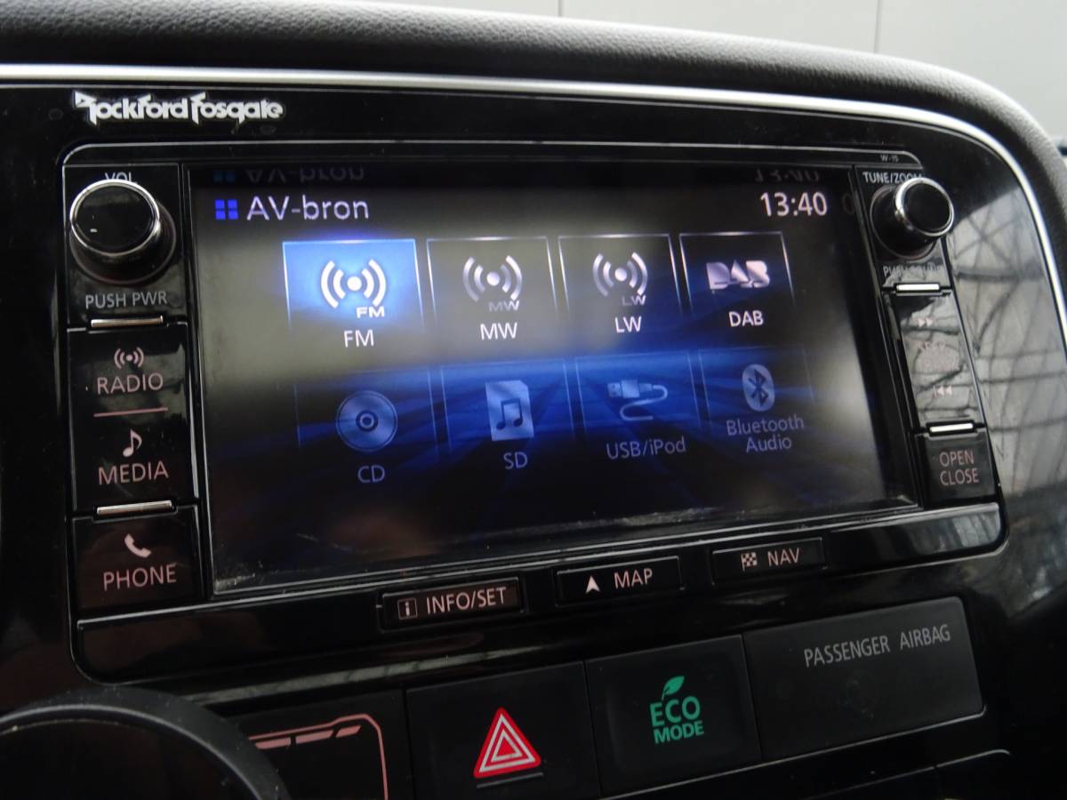 Mitsubishi Outlander Mitsubishi Outlander 2.2 DI-D Instyle 4WD * MEEST LUXE UITV. !!