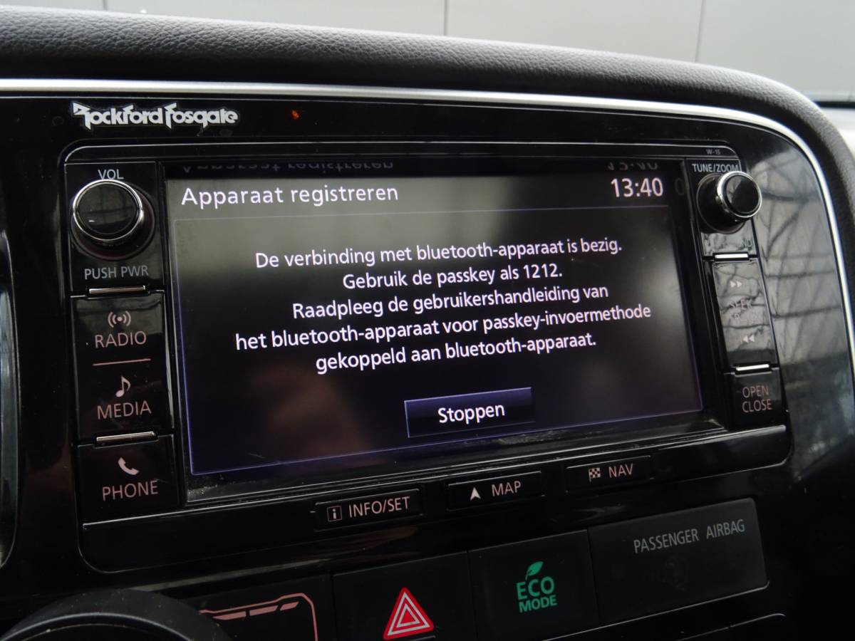 Mitsubishi Outlander Mitsubishi Outlander 2.2 DI-D Instyle 4WD * MEEST LUXE UITV. !!