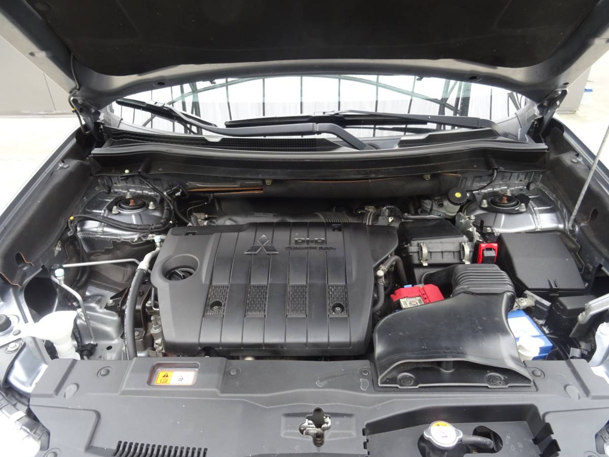 Mitsubishi Outlander Mitsubishi Outlander 2.2 DI-D Instyle 4WD * MEEST LUXE UITV. !!