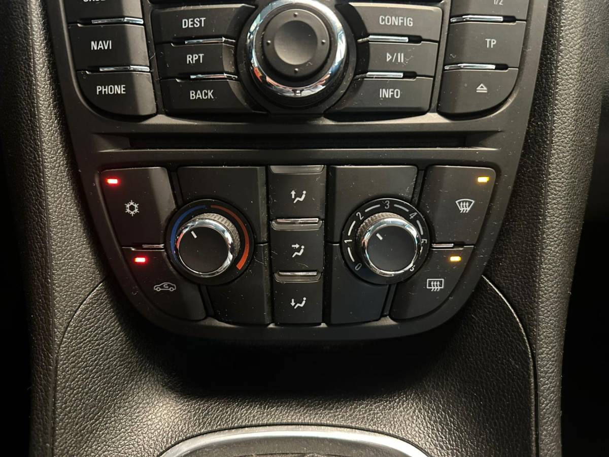 Opel Meriva Opel Meriva 1.4 TURBO COSMO-uitv|AIRCO|CRUISECONTROL|NAVIGATIE|BLUETOOTH|ISOFIX|PARKEERSENSOREN|NAP|nweAPK+OH.BEURT BIJ AFLEVERING