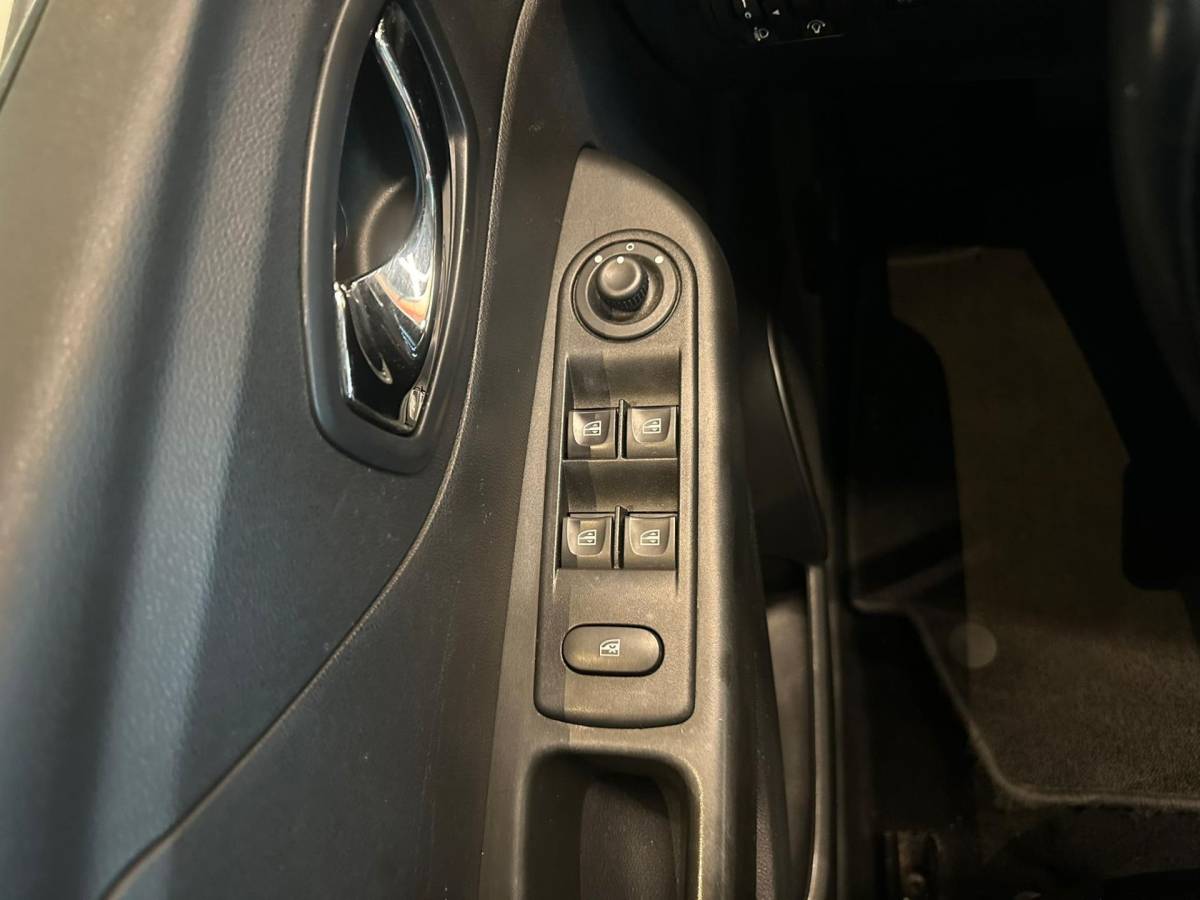 Renault Captur Renault Captur 0.9 TCe BARISTA-uitv|CLIMA AIRCO|CRUISECONTROL|ISOFIX|TREKHAAK|LM-VELGEN|AUX|BLUETOOTH|APK+O.H.BEURT BIJ AFLEVERING