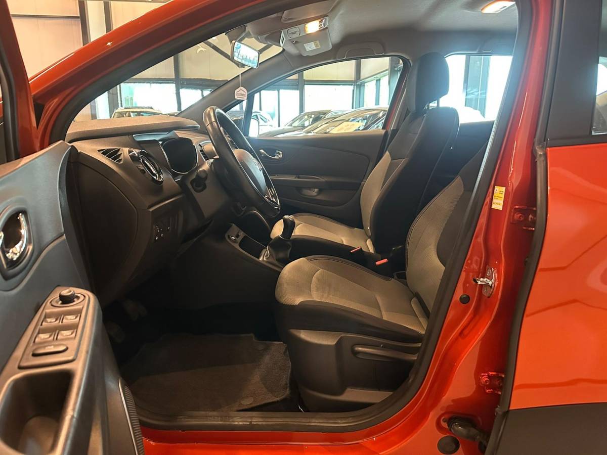 Renault Captur Renault Captur 0.9 TCe BARISTA-uitv|CLIMA AIRCO|CRUISECONTROL|ISOFIX|TREKHAAK|LM-VELGEN|AUX|BLUETOOTH|APK+O.H.BEURT BIJ AFLEVERING
