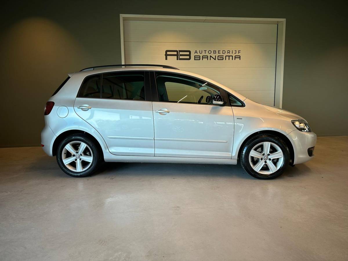 Volkswagen Golf Plus Volkswagen Golf Plus 1.2 TSI AUTOMAAT HIGHLINE-uitv|CLIMA AIRCO|ISOFIX|TREKHAAK|STOELVERWARMING|PARKEERSENSOREN|nwe APK+OH-BEURT