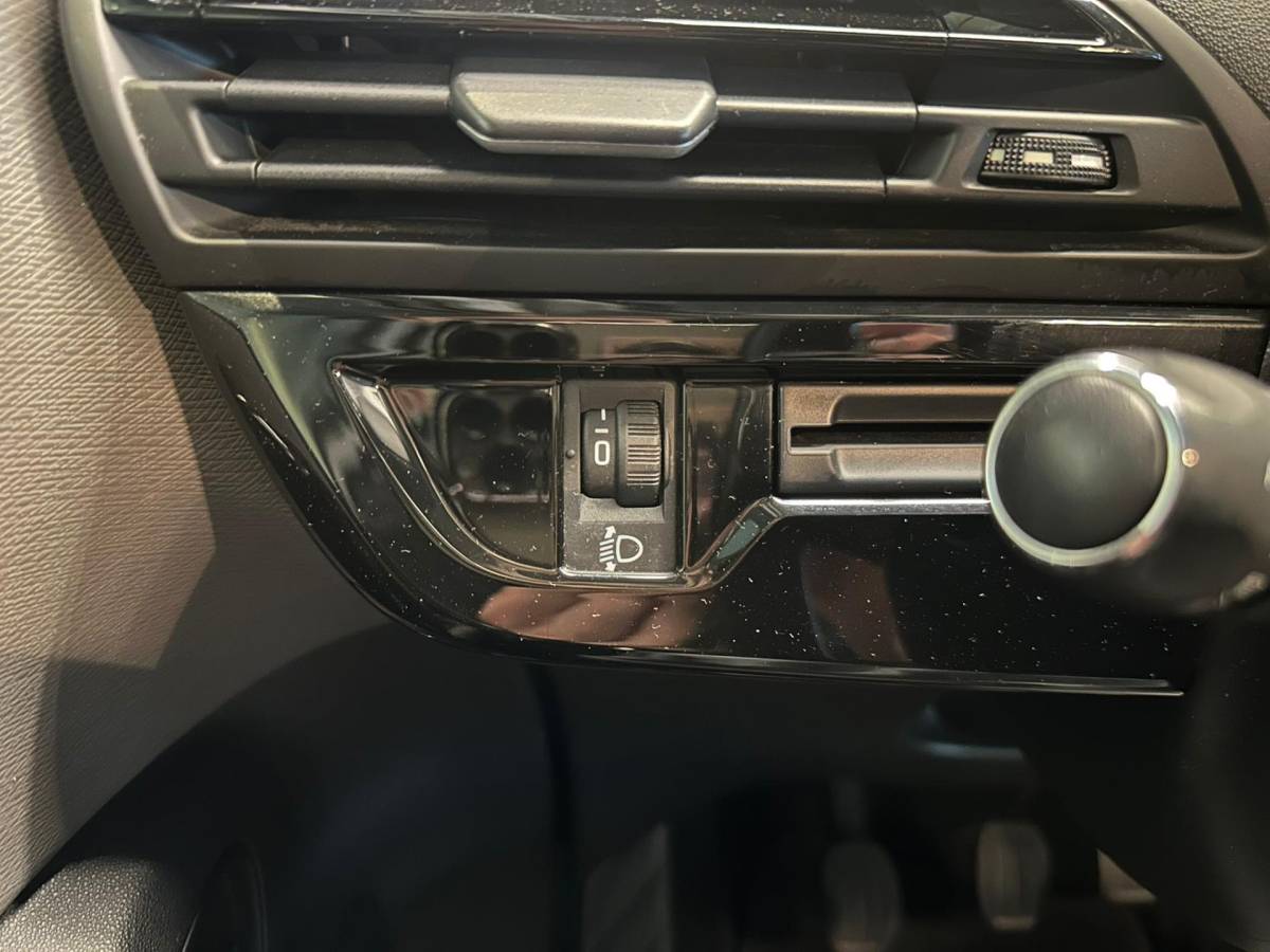 Citroën C4 Spacetourer Citroen C4 SpaceTourer 1.2 PureTech BUSINESS-uitv/CLIMA AIRCO/NAVIGATIE/APPLE CARPLAY/TREKHAAK/LM-VELGEN/ISOFIX/BLUETOOTH/BTW-AUTO