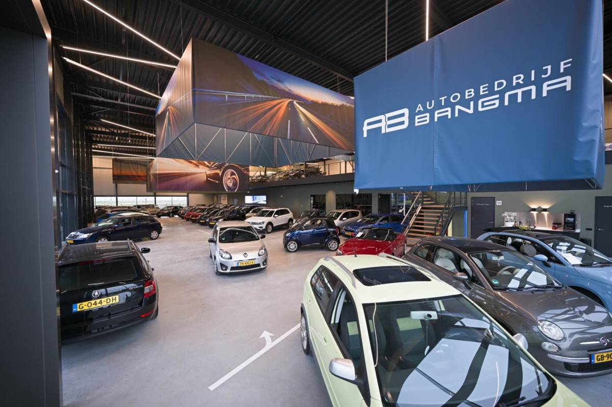 Citroën C4 Spacetourer Citroen C4 SpaceTourer 1.2 PureTech BUSINESS-uitv/CLIMA AIRCO/NAVIGATIE/APPLE CARPLAY/TREKHAAK/LM-VELGEN/ISOFIX/BLUETOOTH/BTW-AUTO