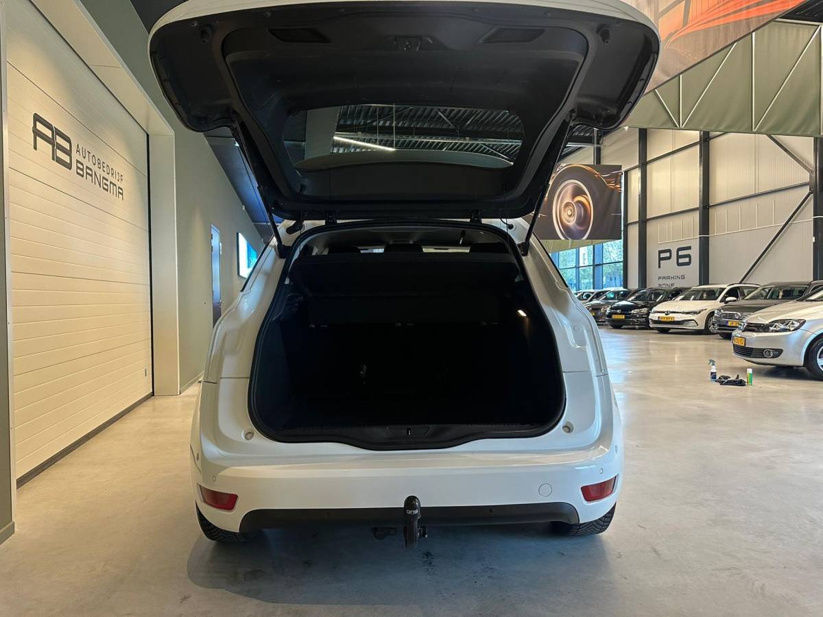 Citroën C4 Spacetourer Citroen C4 SpaceTourer 1.2 PureTech BUSINESS-uitv/CLIMA AIRCO/NAVIGATIE/APPLE CARPLAY/TREKHAAK/LM-VELGEN/ISOFIX/BLUETOOTH/BTW-AUTO