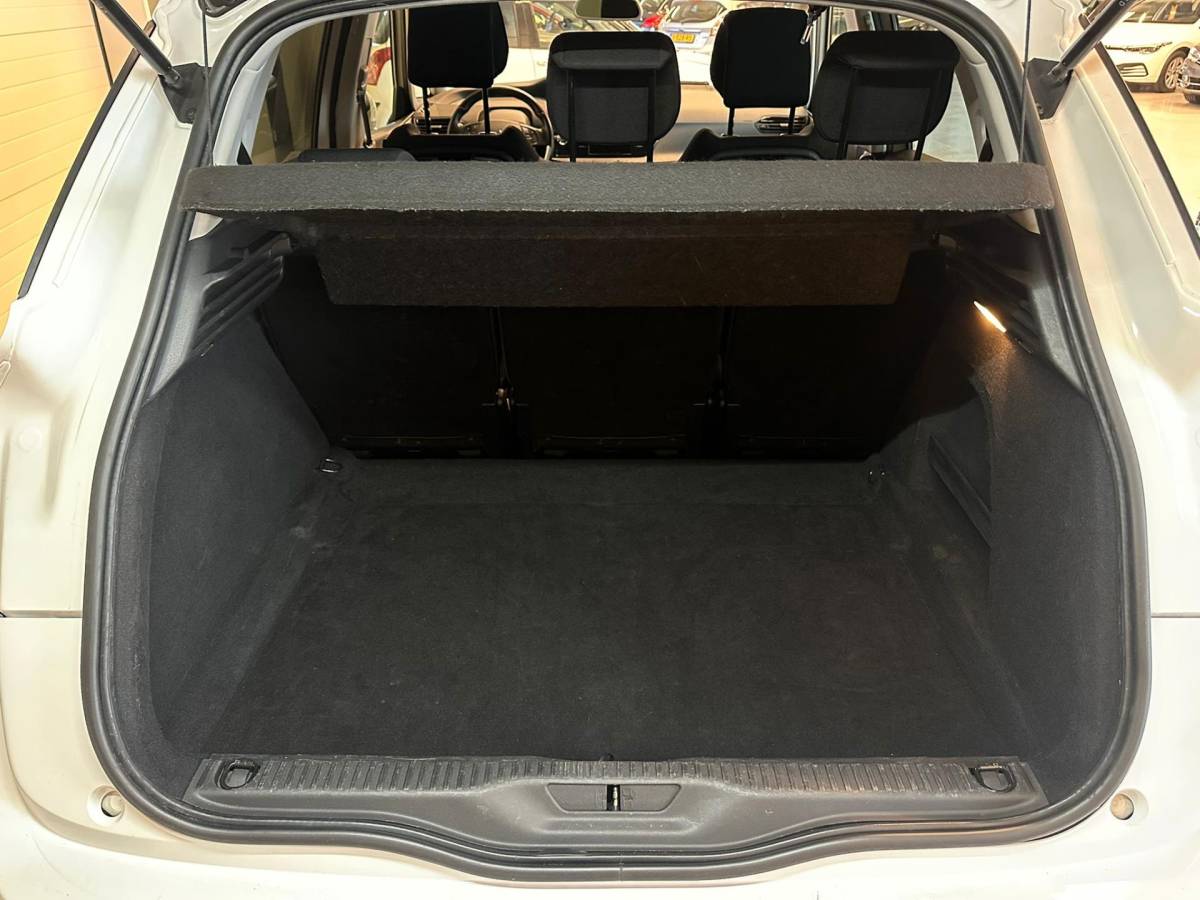 Citroën C4 Spacetourer Citroen C4 SpaceTourer 1.2 PureTech BUSINESS-uitv/CLIMA AIRCO/NAVIGATIE/APPLE CARPLAY/TREKHAAK/LM-VELGEN/ISOFIX/BLUETOOTH/BTW-AUTO