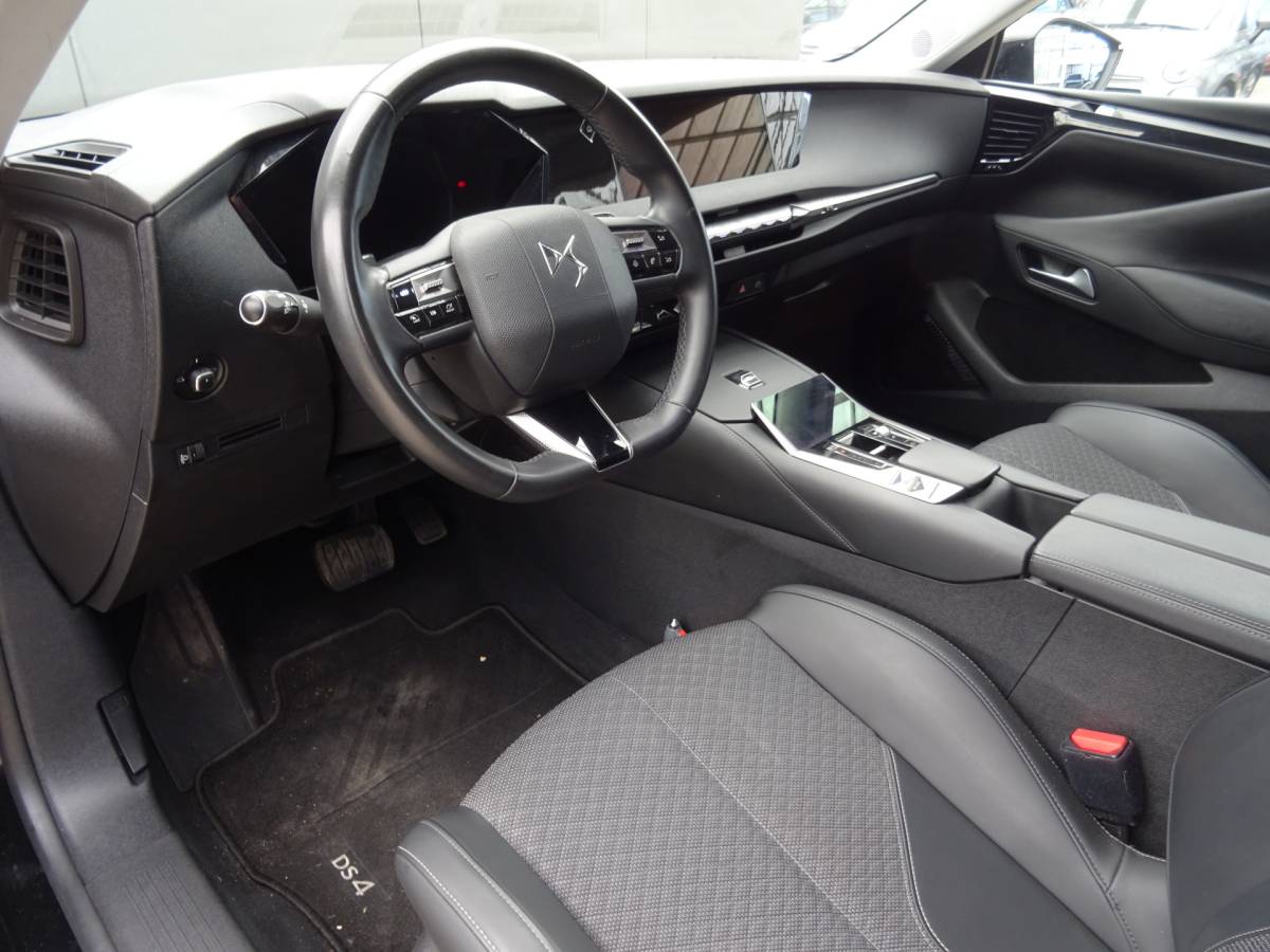 DS DS 4 DS 4 1.2 PureTech Bastille+ * LM 19 * CARPLAY !!