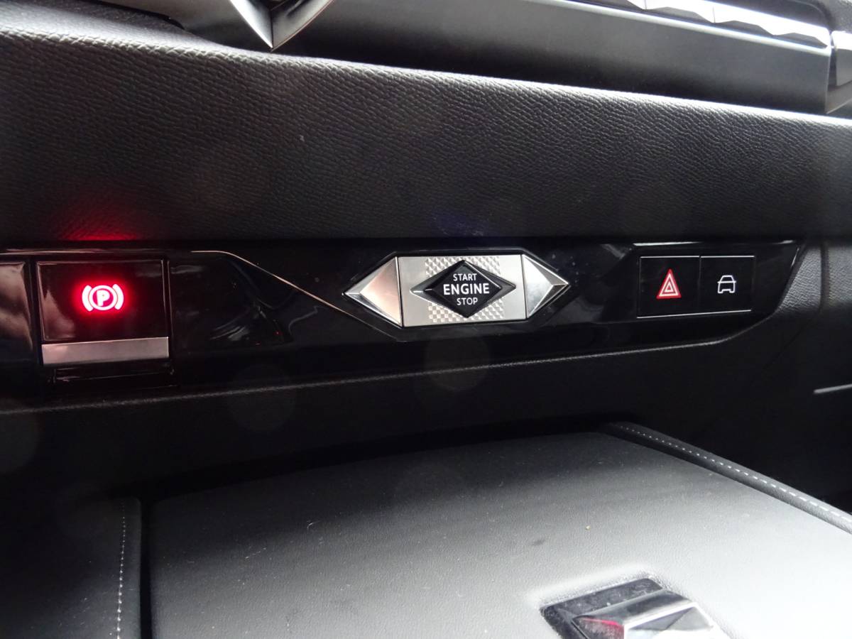 DS DS 4 DS 4 1.2 PureTech Bastille+ * LM 19 * CARPLAY !!