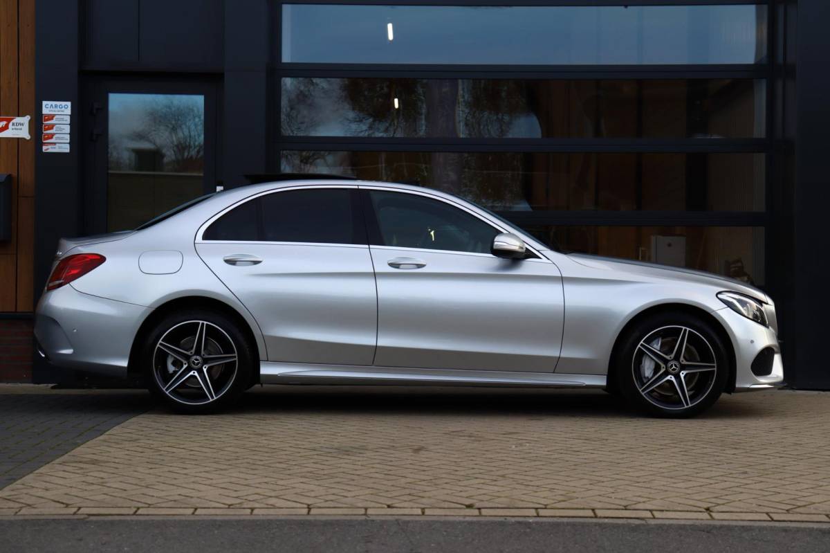Mercedes-Benz C-Klasse Mercedes-Benz C-klasse 400 4MATIC Prestige | Pano | Elektrische Stoelen | Burmester | Stoelverwarming | Adaptieve Cruise | Leder