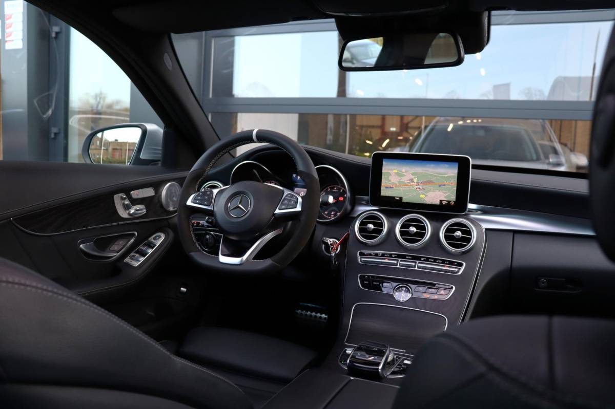 Mercedes-Benz C-Klasse Mercedes-Benz C-klasse 400 4MATIC Prestige | Pano | Elektrische Stoelen | Burmester | Stoelverwarming | Adaptieve Cruise | Leder
