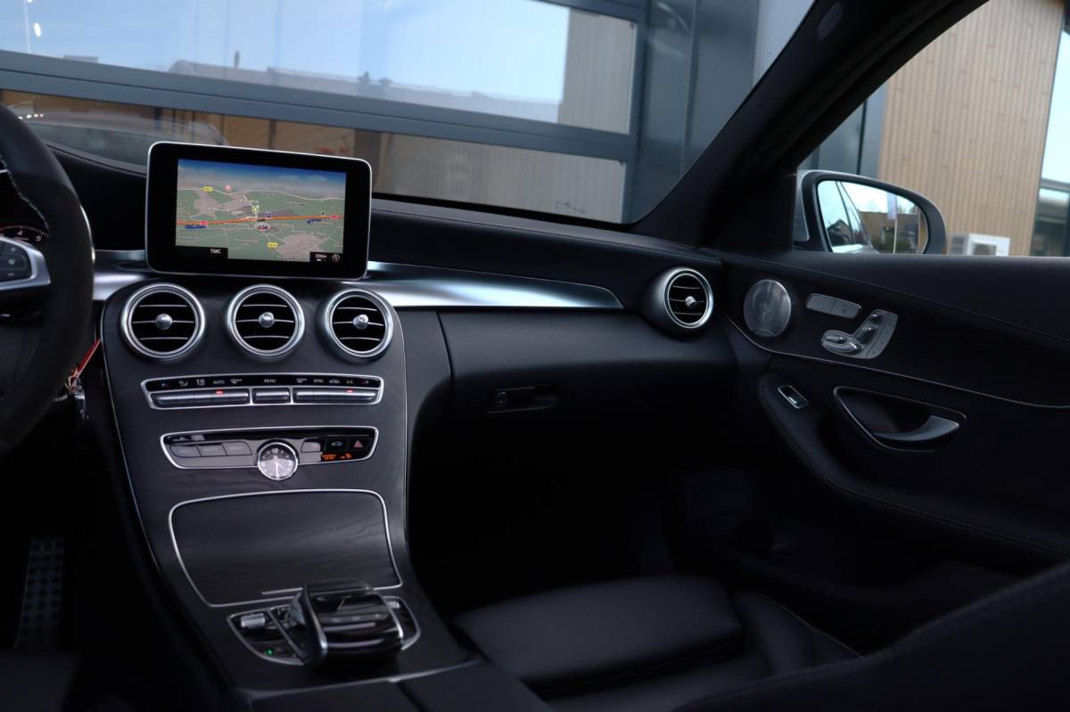 Mercedes-Benz C-Klasse Mercedes-Benz C-klasse 400 4MATIC Prestige | Pano | Elektrische Stoelen | Burmester | Stoelverwarming | Adaptieve Cruise | Leder