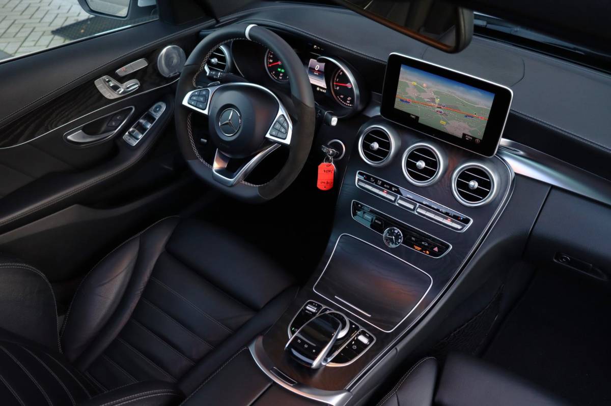 Mercedes-Benz C-Klasse Mercedes-Benz C-klasse 400 4MATIC Prestige | Pano | Elektrische Stoelen | Burmester | Stoelverwarming | Adaptieve Cruise | Leder