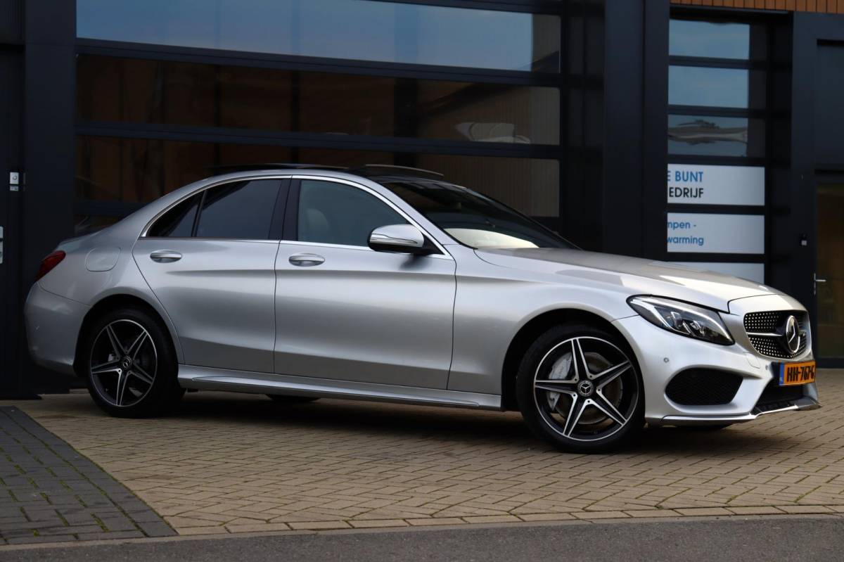 Mercedes-Benz C-Klasse Mercedes-Benz C-klasse 400 4MATIC Prestige | Pano | Elektrische Stoelen | Burmester | Stoelverwarming | Adaptieve Cruise | Leder