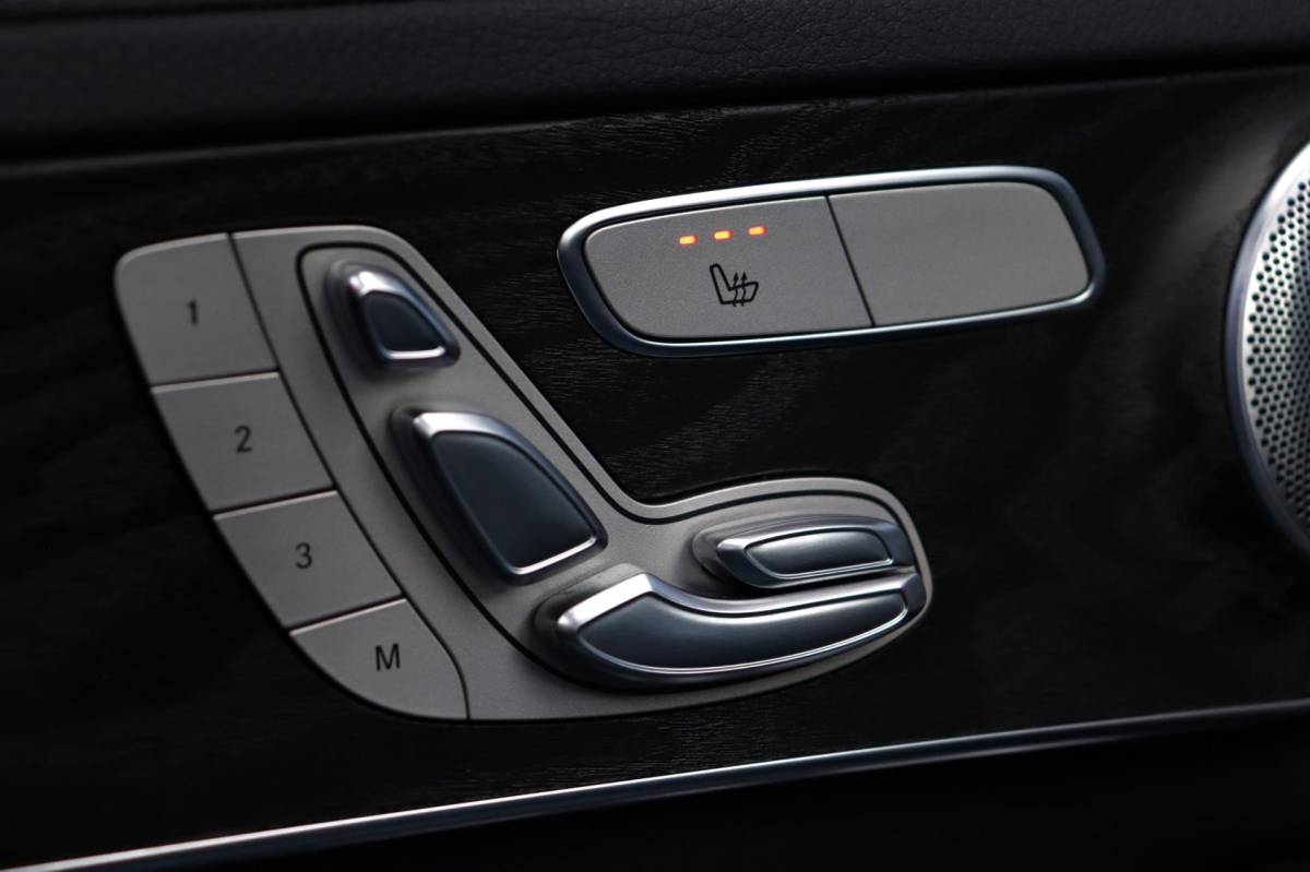 Mercedes-Benz C-Klasse Mercedes-Benz C-klasse 400 4MATIC Prestige | Pano | Elektrische Stoelen | Burmester | Stoelverwarming | Adaptieve Cruise | Leder