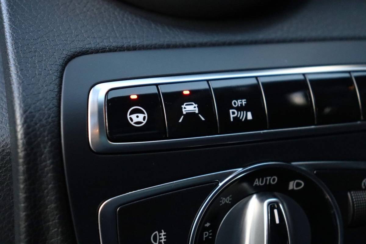Mercedes-Benz C-Klasse Mercedes-Benz C-klasse 400 4MATIC Prestige | Pano | Elektrische Stoelen | Burmester | Stoelverwarming | Adaptieve Cruise | Leder
