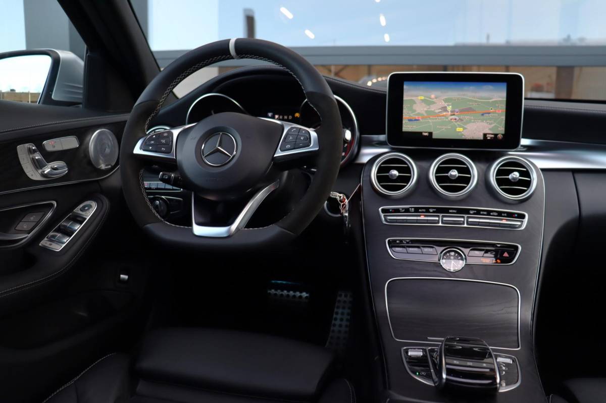 Mercedes-Benz C-Klasse Mercedes-Benz C-klasse 400 4MATIC Prestige | Pano | Elektrische Stoelen | Burmester | Stoelverwarming | Adaptieve Cruise | Leder