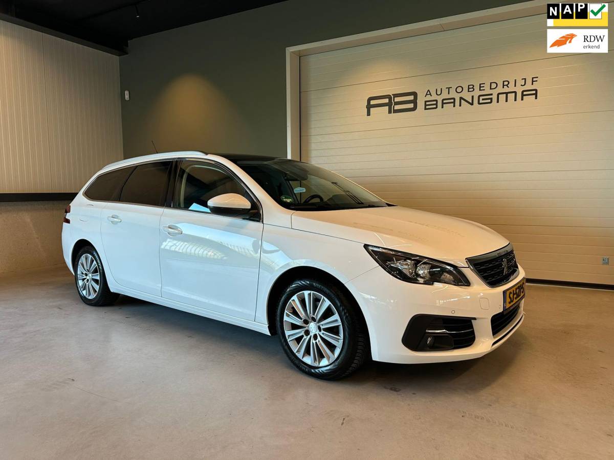 Peugeot 308 Peugeot 308 SW 1.2 PureTech BLUE LEASE PREMIUM|NAVIGATIE|CLIMA AIRCO|ISOFIX|CRUISECONTROL|APPLE CARPLAY+ANDROID|PANORAMADAK|LEER