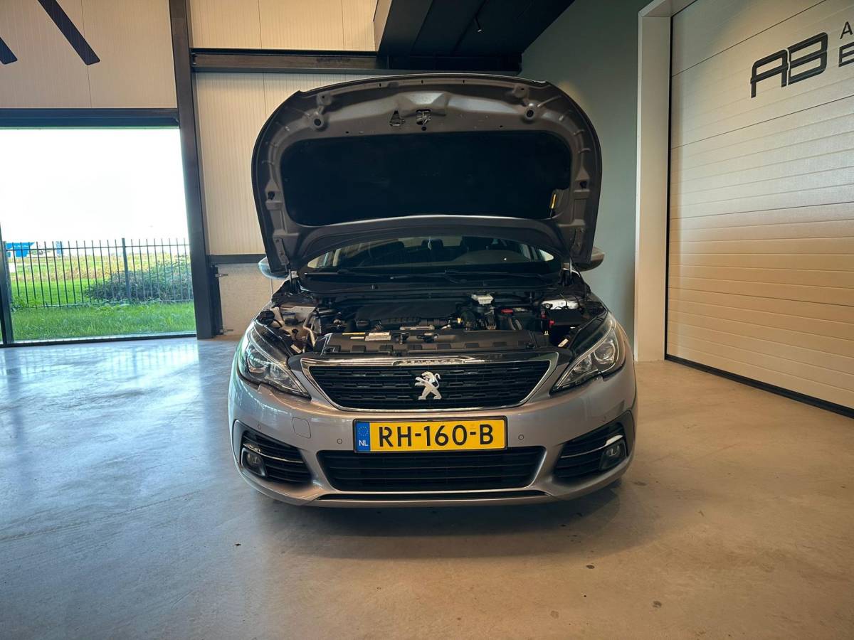 Peugeot 308 Peugeot 308 1.2 PureTech BLUE LEASE EXECUTIVE|CLIMA AIRCO|NAVIGATIE|APPLE CARPLAY+ANDROID|PANORAMADAK|LM-VELG|CRUISECONTROL|ISOFIX
