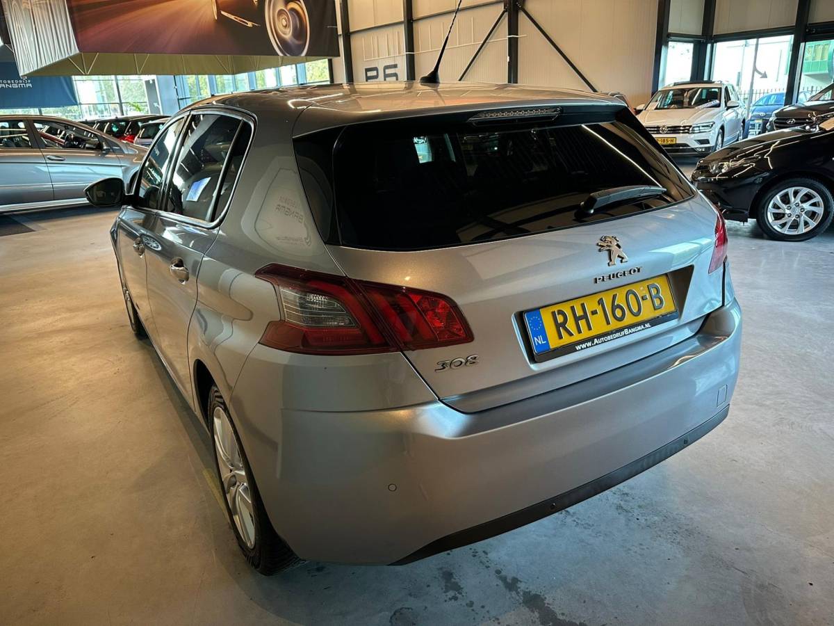 Peugeot 308 Peugeot 308 1.2 PureTech BLUE LEASE EXECUTIVE|CLIMA AIRCO|NAVIGATIE|APPLE CARPLAY+ANDROID|PANORAMADAK|LM-VELG|CRUISECONTROL|ISOFIX