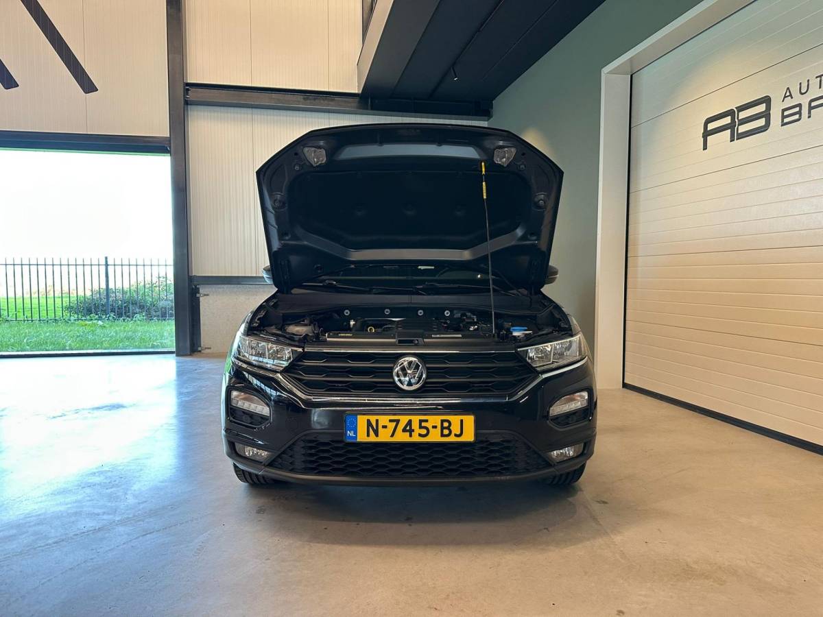 Volkswagen T-Roc Volkswagen T-Roc 1.0 TSI STYLE-uitv|CLIMA AIRCO|NAVIGATIE|CRUISE CONTROL|APPLE CARPLAY+ANDROID|ISOFIX|BLUETOOTH|LM-VELGEN|TREKHAAK