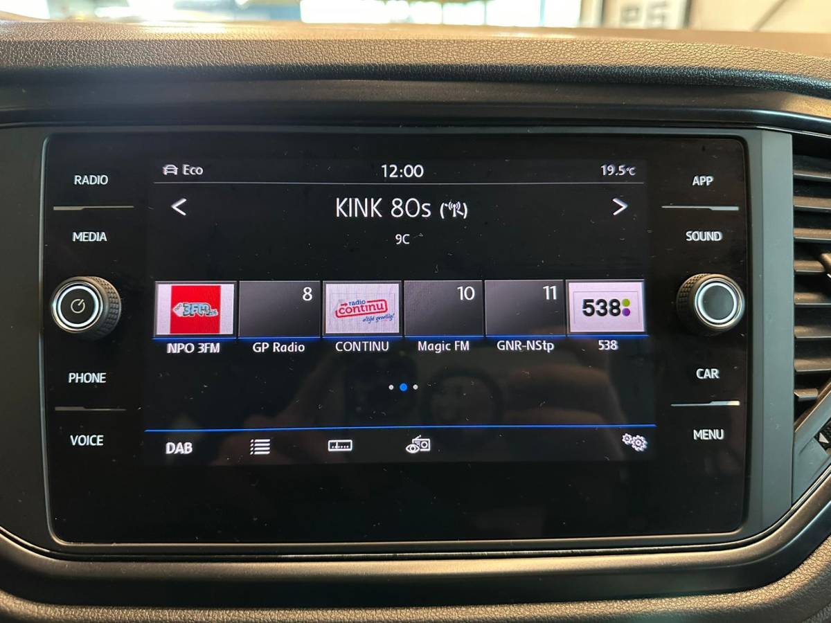Volkswagen T-Roc Volkswagen T-Roc 1.0 TSI STYLE-uitv|CLIMA AIRCO|NAVIGATIE|CRUISE CONTROL|APPLE CARPLAY+ANDROID|ISOFIX|BLUETOOTH|LM-VELGEN|TREKHAAK
