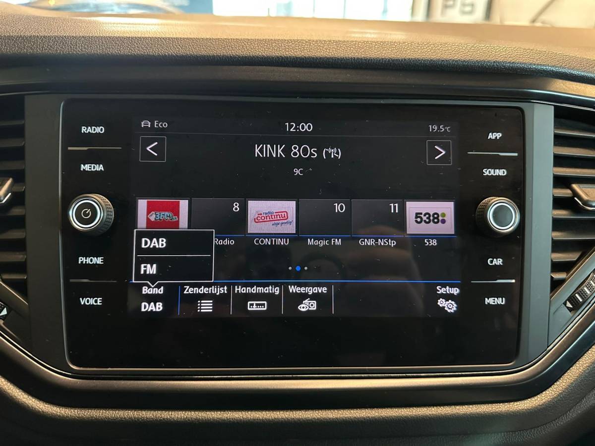 Volkswagen T-Roc Volkswagen T-Roc 1.0 TSI STYLE-uitv|CLIMA AIRCO|NAVIGATIE|CRUISE CONTROL|APPLE CARPLAY+ANDROID|ISOFIX|BLUETOOTH|LM-VELGEN|TREKHAAK