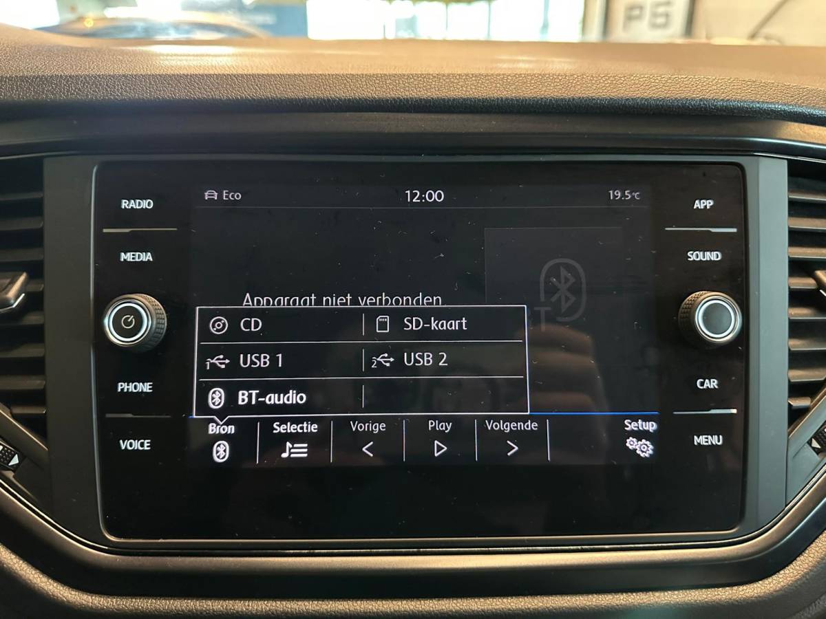 Volkswagen T-Roc Volkswagen T-Roc 1.0 TSI STYLE-uitv|CLIMA AIRCO|NAVIGATIE|CRUISE CONTROL|APPLE CARPLAY+ANDROID|ISOFIX|BLUETOOTH|LM-VELGEN|TREKHAAK