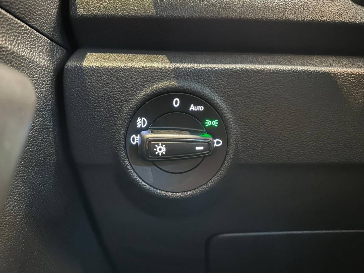 Volkswagen T-Roc Volkswagen T-Roc 1.0 TSI STYLE-uitv|CLIMA AIRCO|NAVIGATIE|CRUISE CONTROL|APPLE CARPLAY+ANDROID|ISOFIX|BLUETOOTH|LM-VELGEN|TREKHAAK