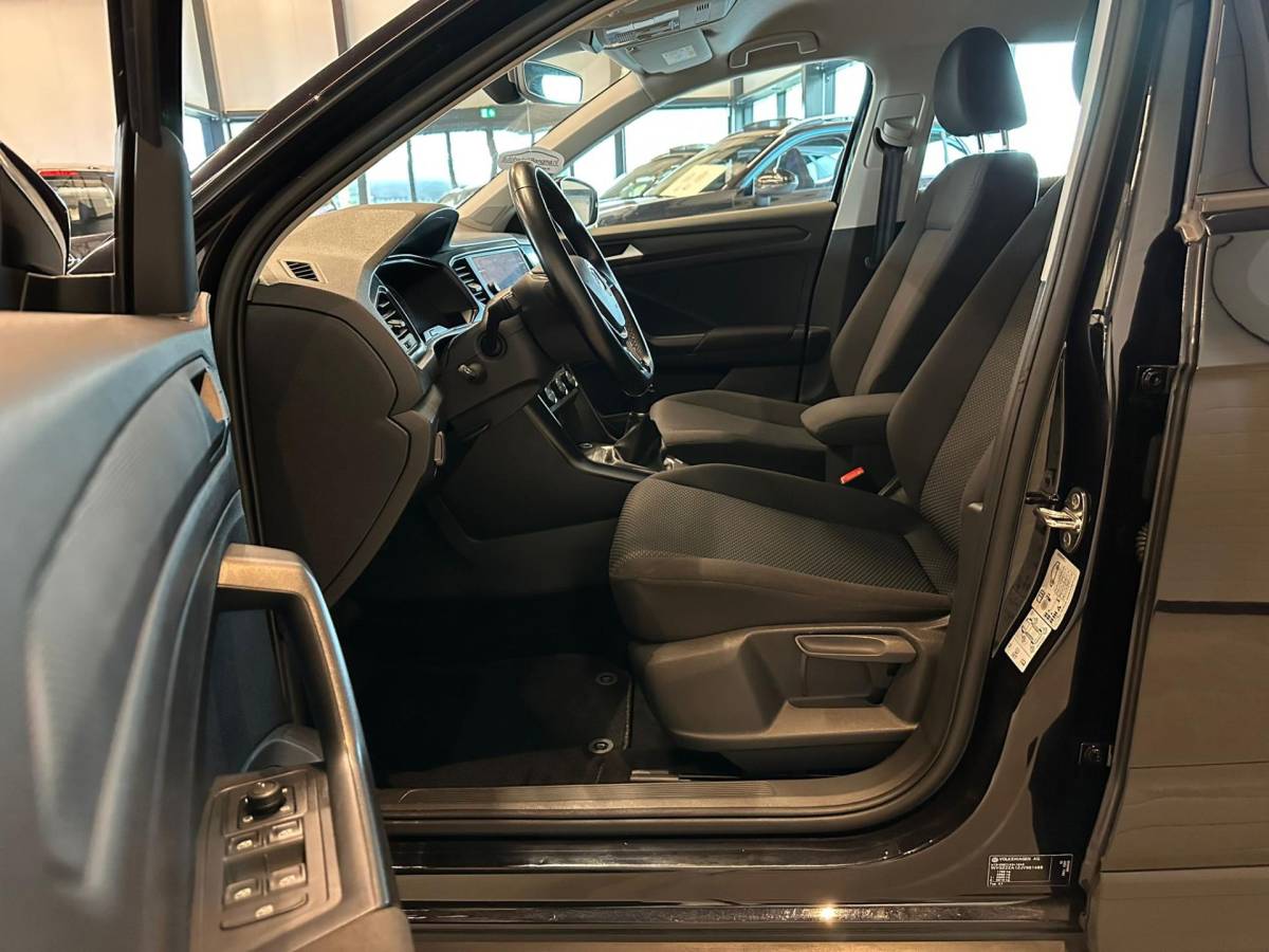 Volkswagen T-Roc Volkswagen T-Roc 1.0 TSI STYLE-uitv|CLIMA AIRCO|NAVIGATIE|CRUISE CONTROL|APPLE CARPLAY+ANDROID|ISOFIX|BLUETOOTH|LM-VELGEN|TREKHAAK