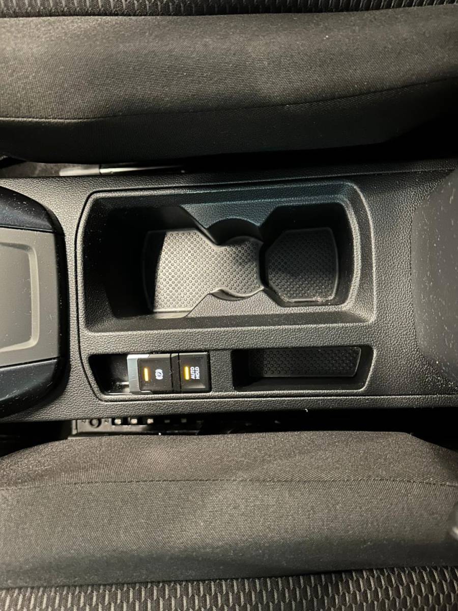Volkswagen T-Roc Volkswagen T-Roc 1.0 TSI STYLE-uitv|CLIMA AIRCO|NAVIGATIE|CRUISE CONTROL|APPLE CARPLAY+ANDROID|ISOFIX|BLUETOOTH|LM-VELGEN|TREKHAAK