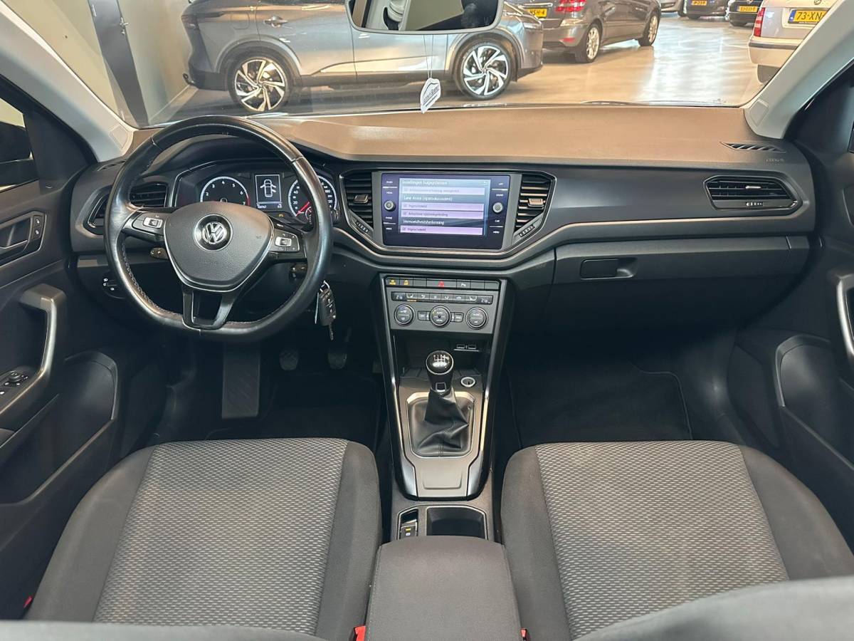 Volkswagen T-Roc Volkswagen T-Roc 1.0 TSI STYLE-uitv|CLIMA AIRCO|NAVIGATIE|CRUISE CONTROL|APPLE CARPLAY+ANDROID|ISOFIX|BLUETOOTH|LM-VELGEN|TREKHAAK