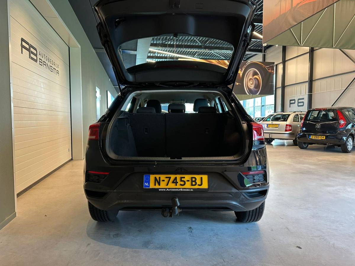Volkswagen T-Roc Volkswagen T-Roc 1.0 TSI STYLE-uitv|CLIMA AIRCO|NAVIGATIE|CRUISE CONTROL|APPLE CARPLAY+ANDROID|ISOFIX|BLUETOOTH|LM-VELGEN|TREKHAAK