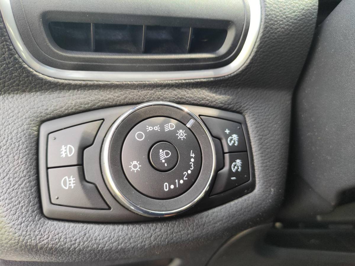 Ford B-MAX Ford B-Max 1.0 EB 100PK Titanium | NIEUWE DISTRIBUTIE | CLIMA | CRUISE | NAVI |