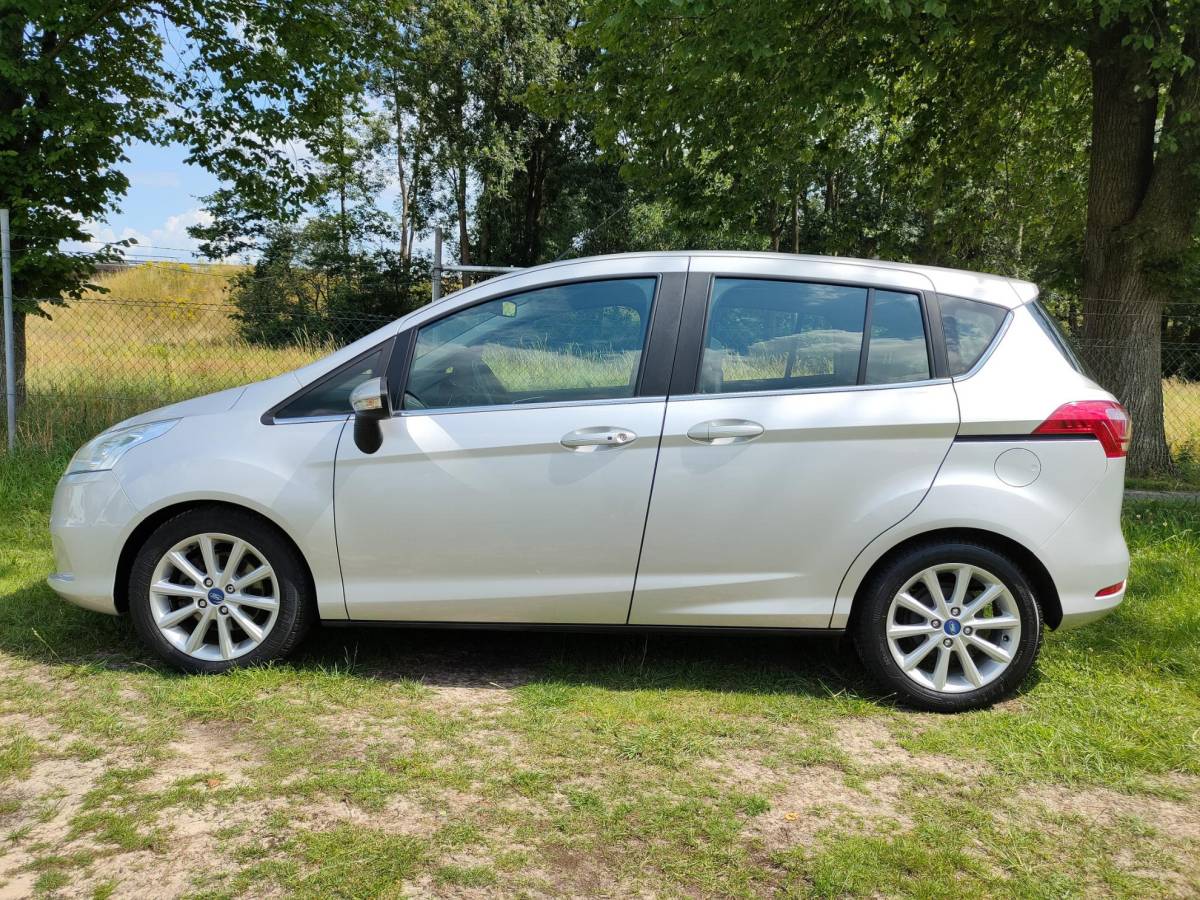 Ford B-MAX Ford B-Max 1.0 EB 100PK Titanium | NIEUWE DISTRIBUTIE | CLIMA | CRUISE | NAVI |
