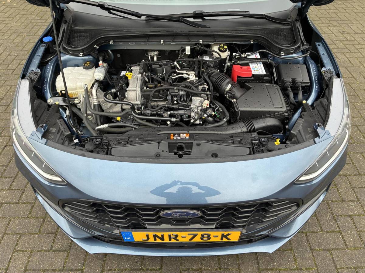 Ford Focus Ford Focus Wagon 1.0 EcoBoost Hybrid 125 PK ST-Line | NAVI | CARPLAY | WINTER PAKKET | 74000 KM!!!