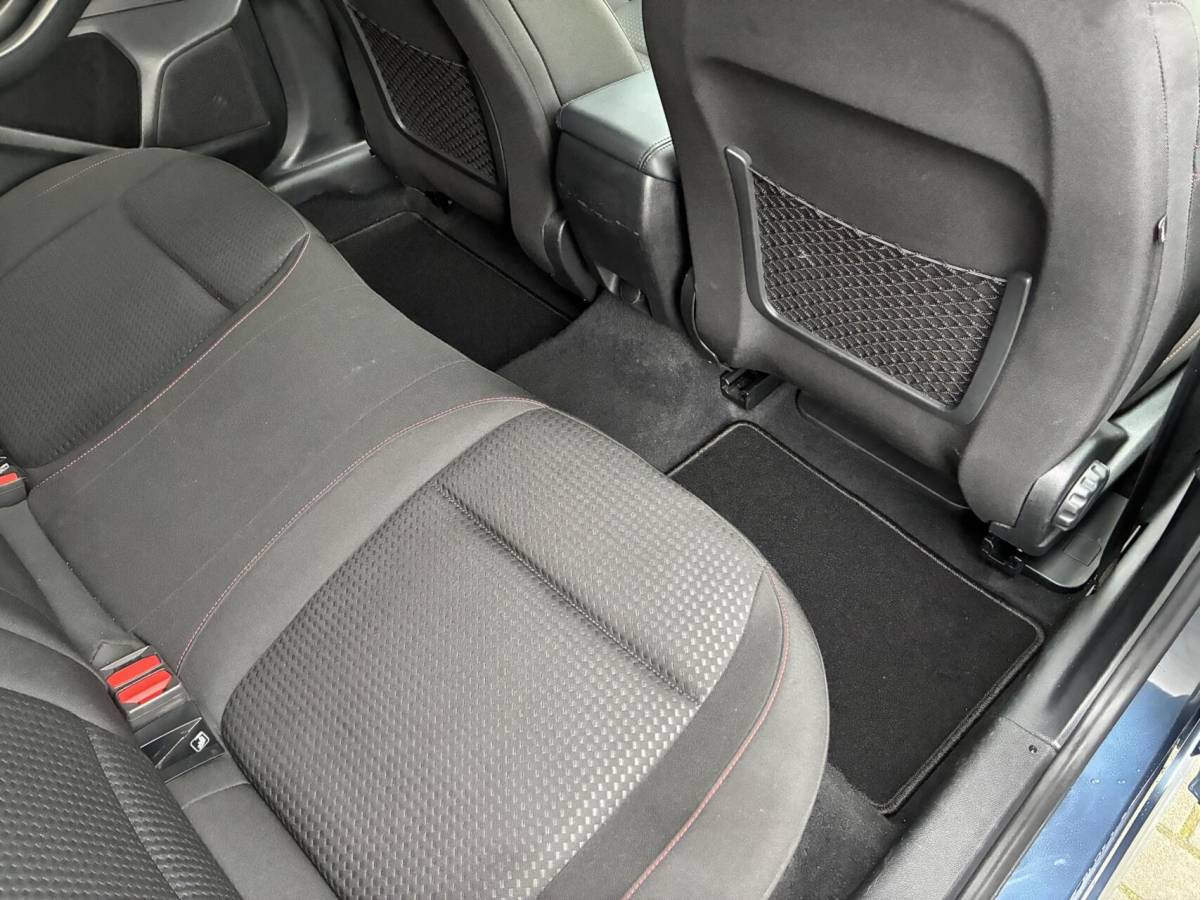 Ford Focus Ford Focus Wagon 1.0 EcoBoost Hybrid 125 PK ST-Line | NAVI | CARPLAY | WINTER PAKKET | 74000 KM!!!