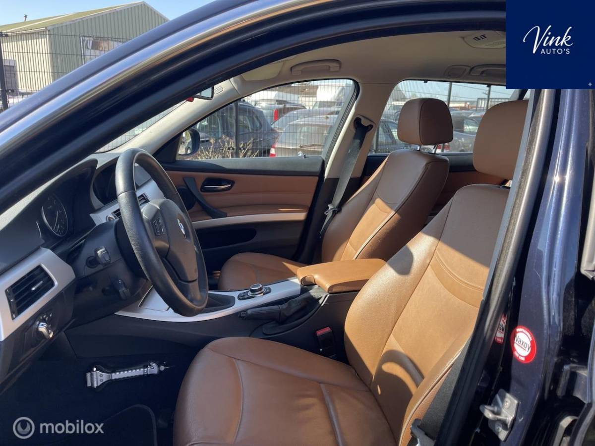 BMW 3 Serie BMW 3-serie Touring 316i Business Line Style | Navigatie | Lederen Bekleding | Xenon