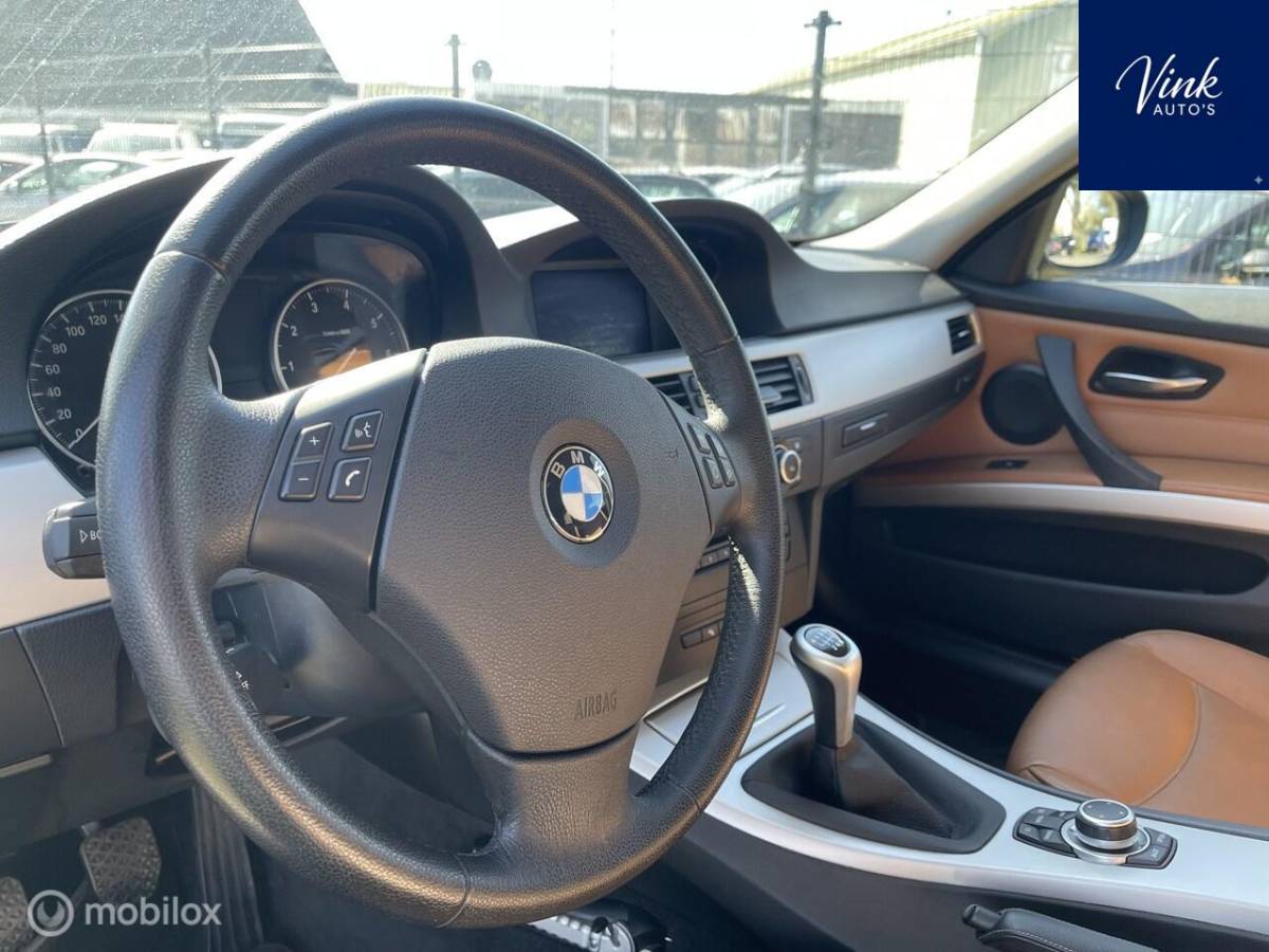 BMW 3 Serie BMW 3-serie Touring 316i Business Line Style | Navigatie | Lederen Bekleding | Xenon