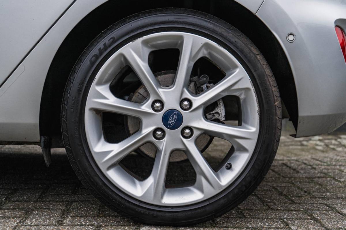 Ford Fiesta Ford Fiesta 1.0 EcoBoost Titanium / LED / B&O / Winter pack!