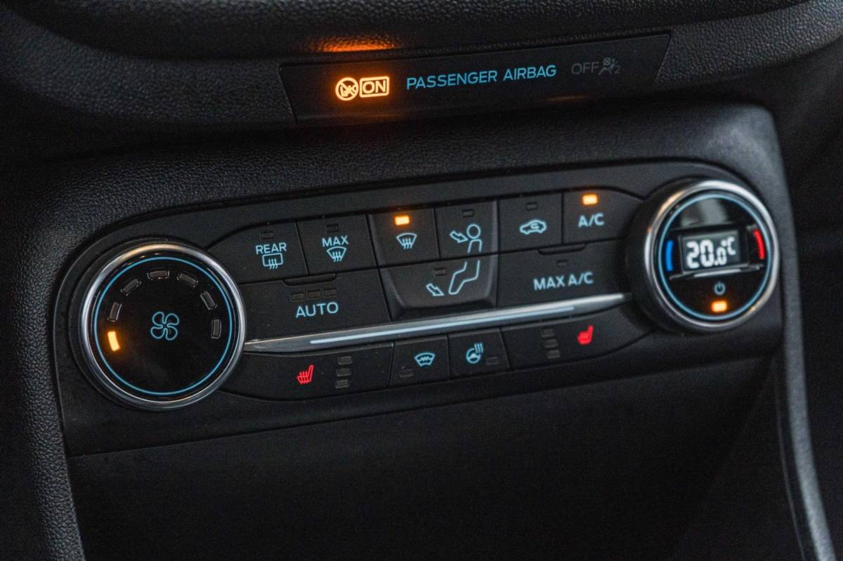 Ford Fiesta Ford Fiesta 1.0 EcoBoost Titanium / LED / B&O / Winter pack!