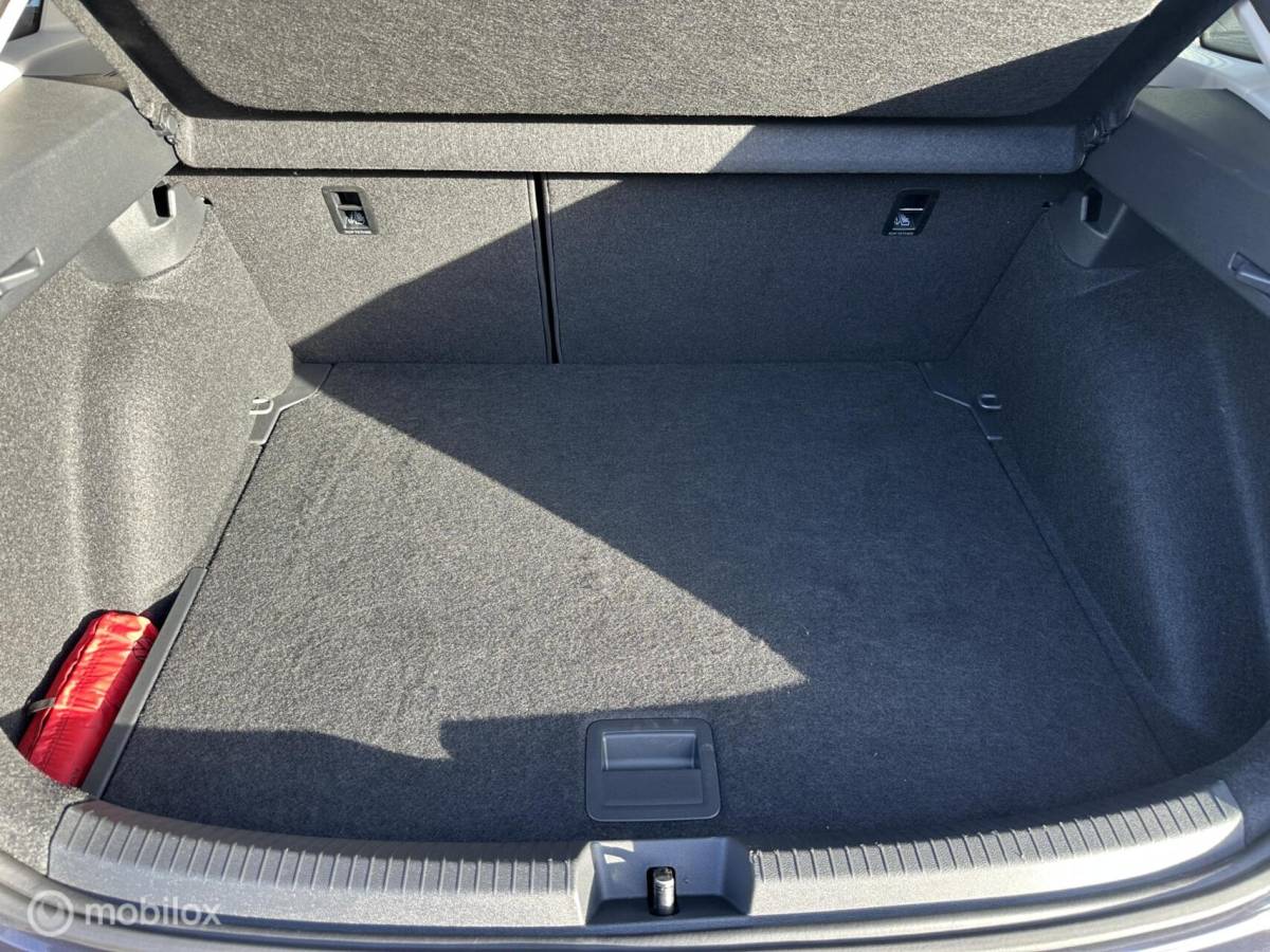 Volkswagen Taigo Volkswagen Taigo 1.0 TSI GOAL Edition 4400KM! NIEUW!!