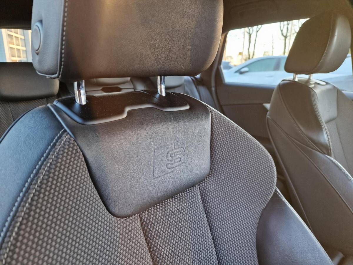 Audi A4 Audi A4 Avant 35 TFSI S edition|automaat|eerste-eigenaar|LED|S-line