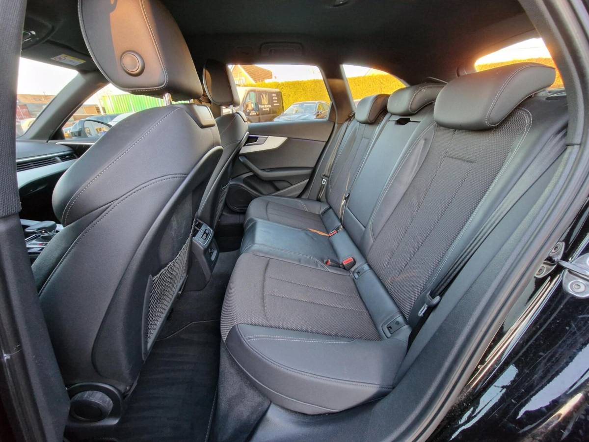 Audi A4 Audi A4 Avant 35 TFSI S edition|automaat|eerste-eigenaar|LED|S-line